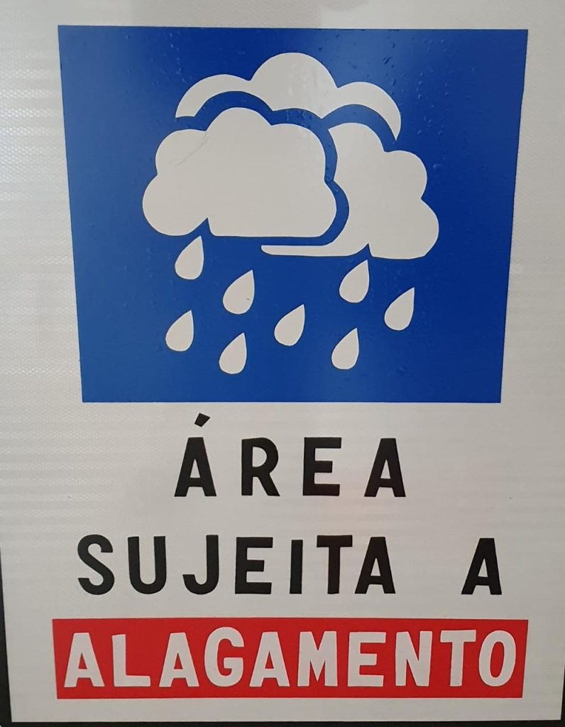 Taubaté vai colocar placas de sinalização com alerta para enchentes em ruas da cidade