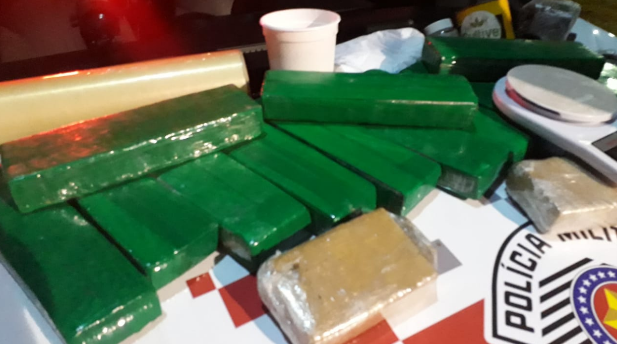 Polícia Militar apreende 11,5 kg de drogas em Ilhabela