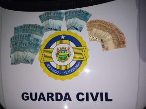 GCM apreende quase R$ 6 mil em Taubaté