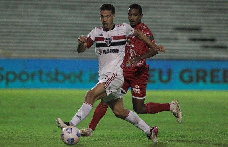 São Paulo dá vexame na estreia da Copa do Brasil
