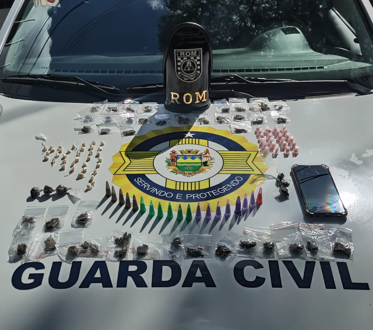 GCM prende dois homens por tráfico de drogas em Taubaté
