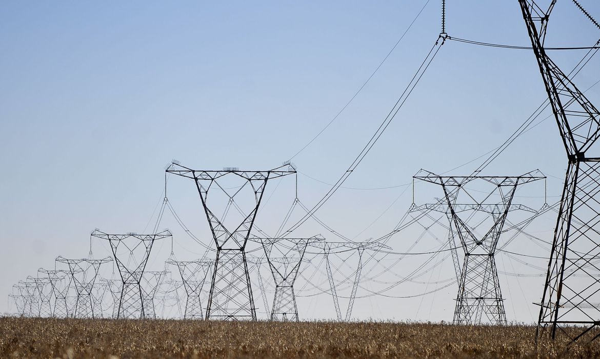 Tarifa de energia aumenta o dobro em julho