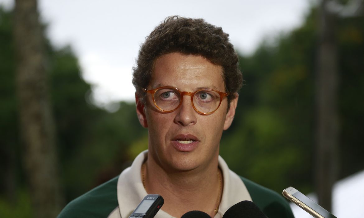 Ricardo Salles pede demissão