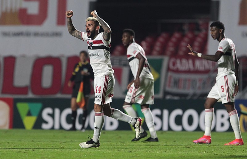 São Paulo vence o Bahia no fim e conquista segunda vitória seguida