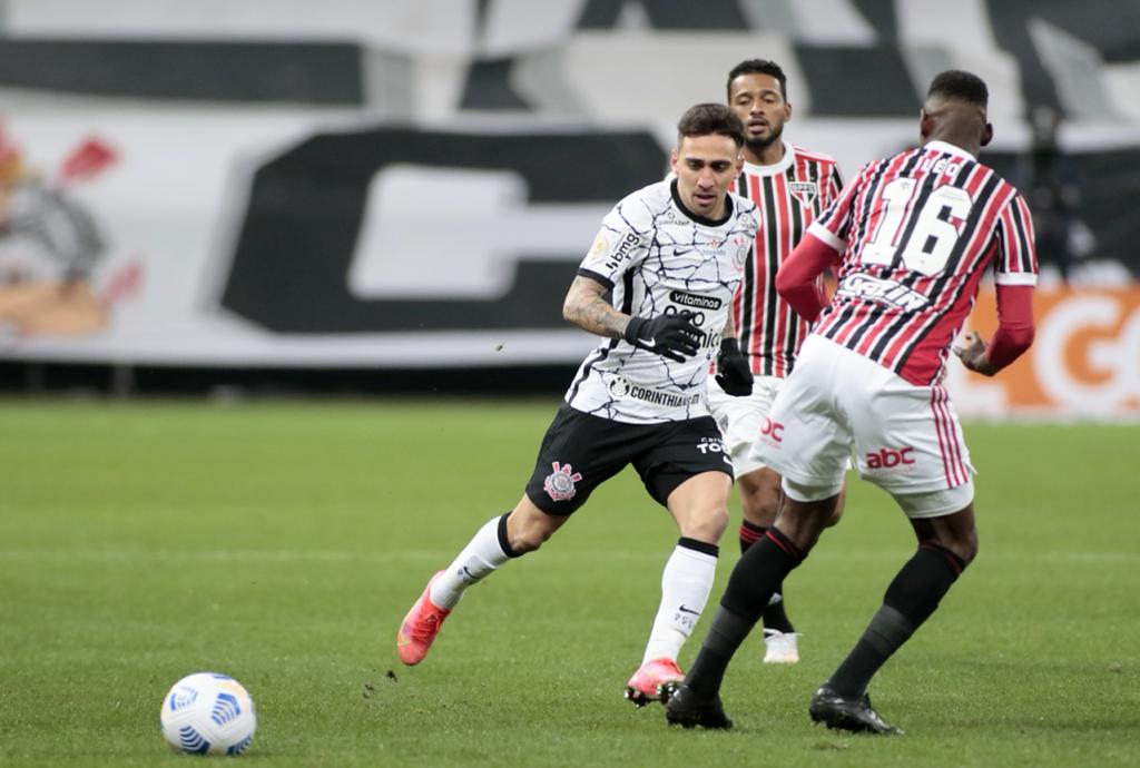 Corinthians e São Paulo empatam e tricolor segue sem vencer no Brasileiro
