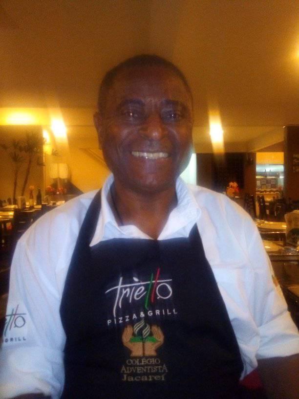 Padre é acusado de racismo em pizzaria de Jacareí