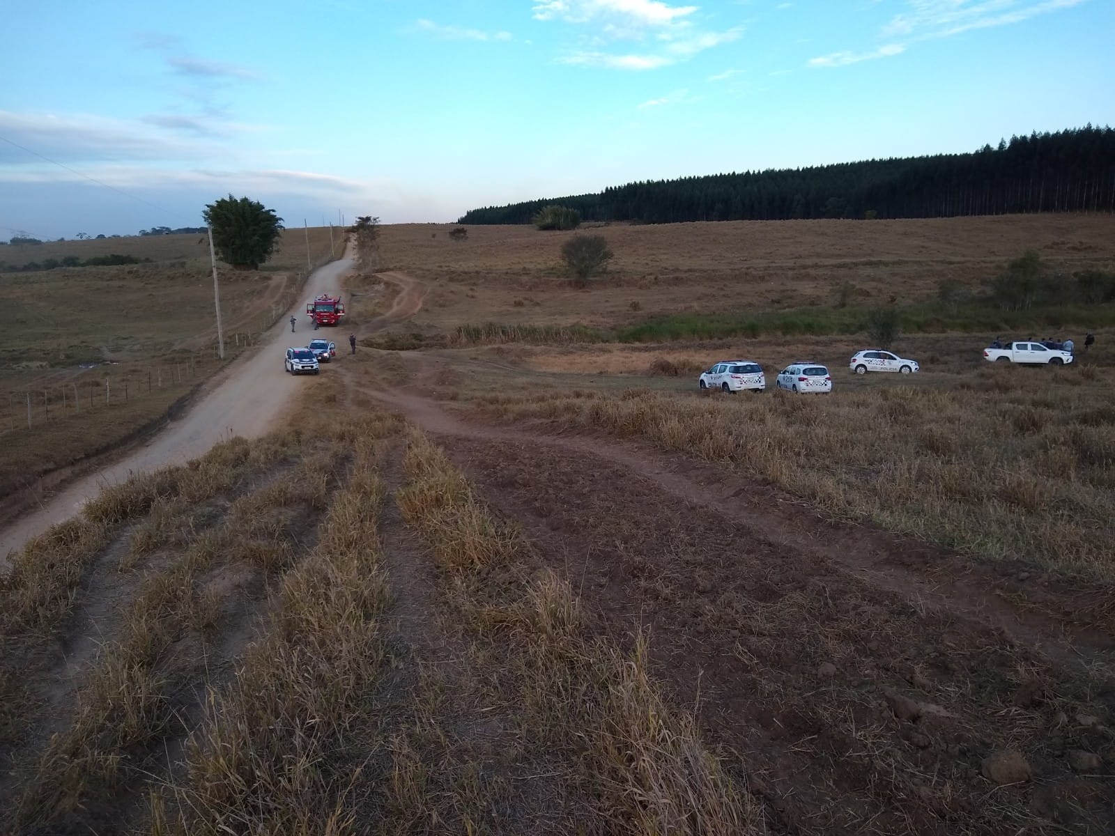 Polícia identifica pessoas encontradas em cemitério do crime em Pindamonhangaba