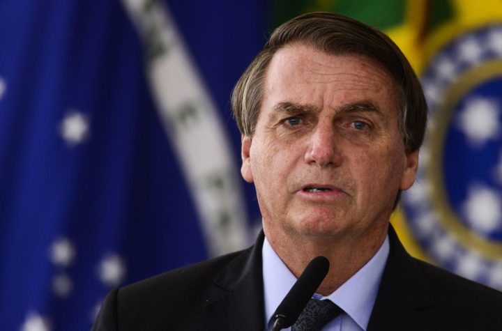 PF abre inquérito para investigar se Bolsonaro prevaricou na compra da Covaxin