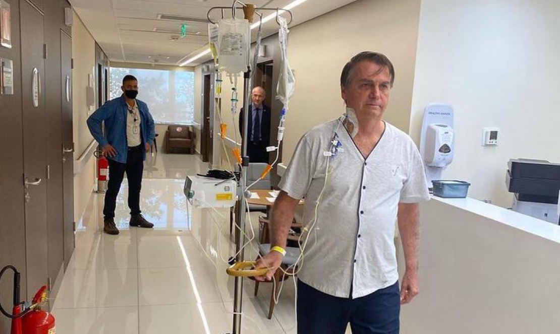 Bolsonaro deve ter alta em dois dias, diz médico