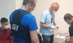 Joseense, de 21 anos, é preso com 1 kg de cocaína em aeroporto da Ucrânia