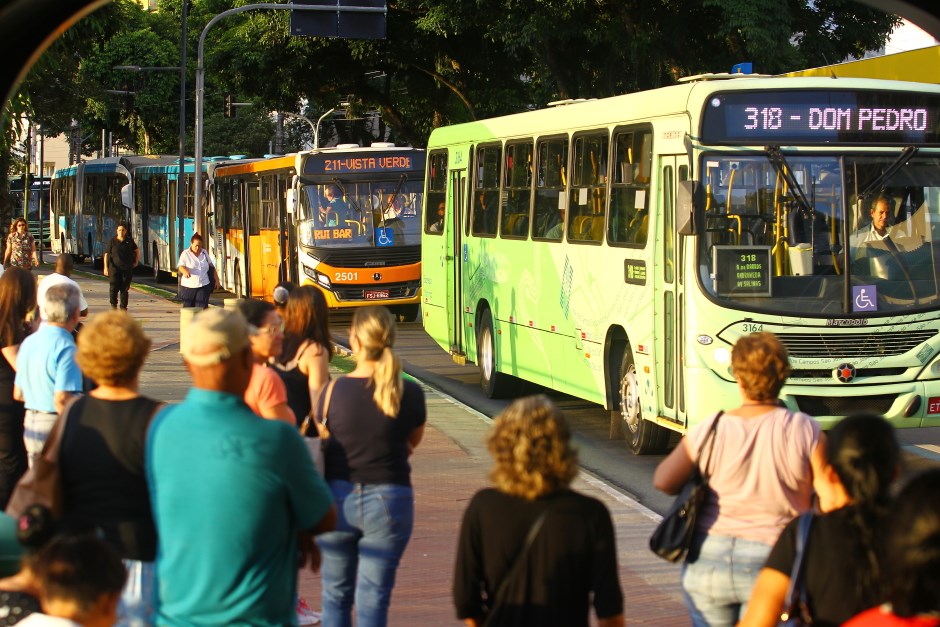 o plano de negócios apresentado pela empresa precisa de aprovação da Comissão de Licitações da Prefeitura para ser validado.
