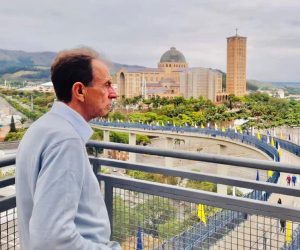 Justiça indefere pedido do MP para afastar prefeito de Aparecida do cargo