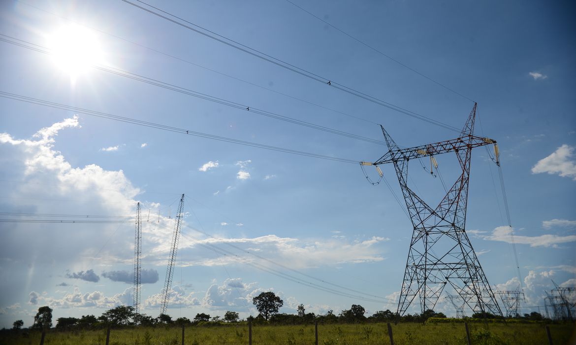 Energia Elétrica vai ter aumento em setembro, decide governo federal