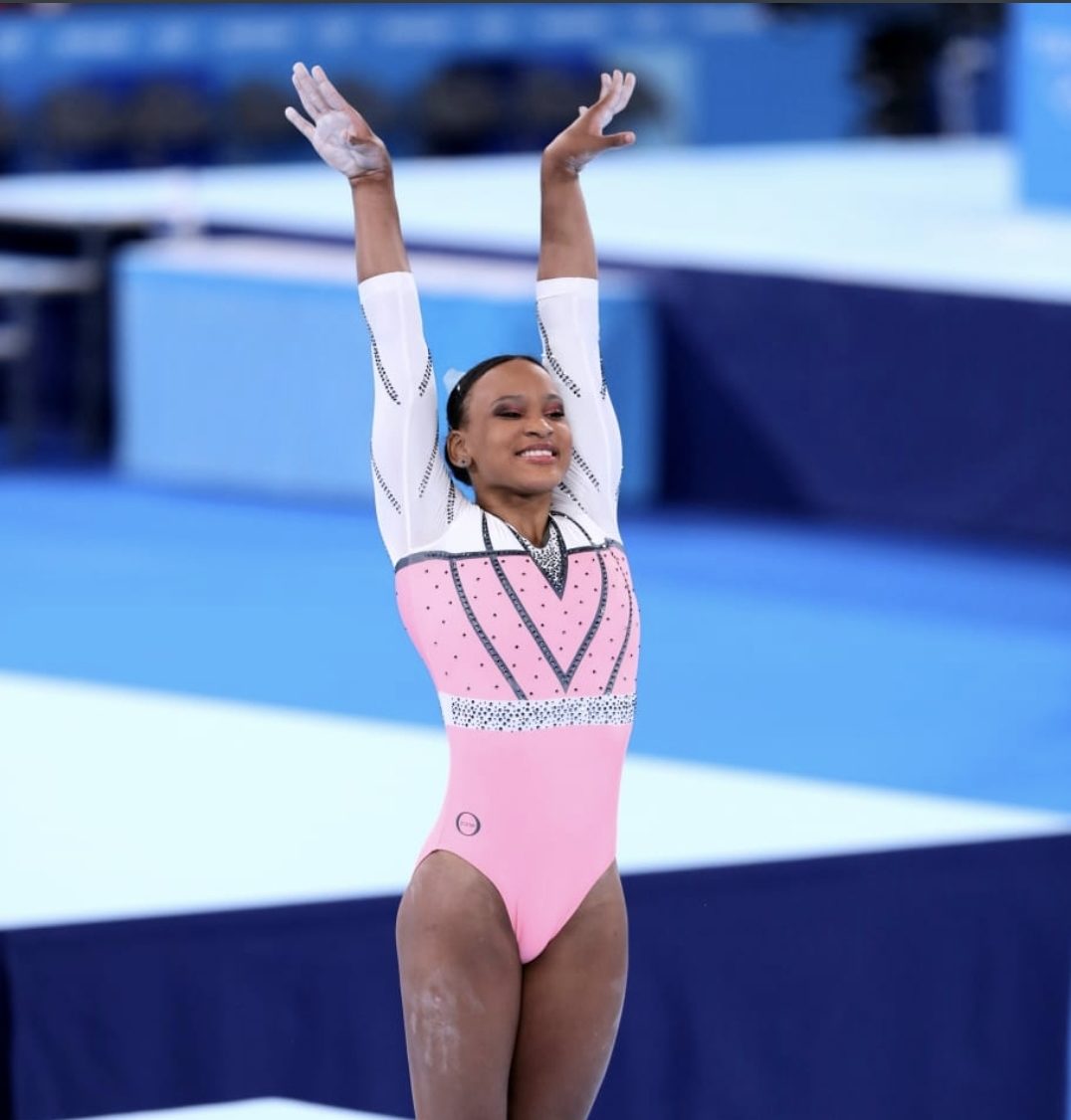 Rebeca Andrade conquista o ouro no salto