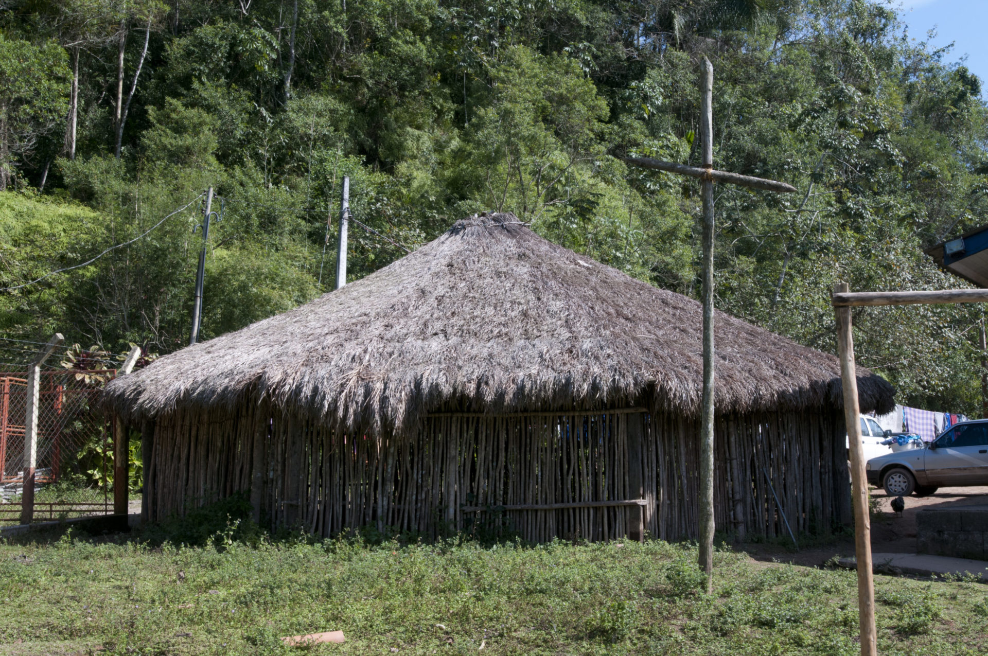 Mãe mata filho de 2 anos a facadas em aldeia indígena de São Sebastião