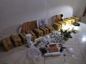 Polícia apreende 141 kg de drogas em São José dos Campos