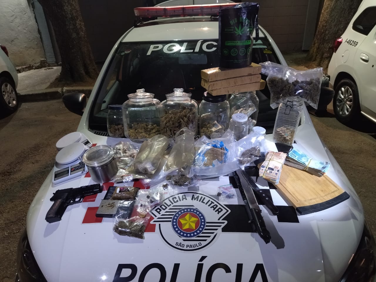 Homem é preso com R$ 15 mil e 3,5 kg de drogas em São José dos Campos