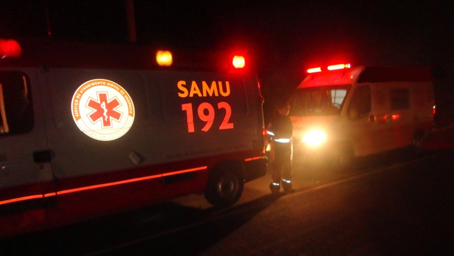 Motociclista, de 47 anos, bate de frente com carro e morre em Taubaté