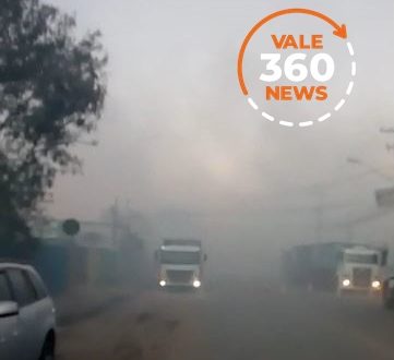 Incêndio destrói galpão de recicláveis em Jacareí
