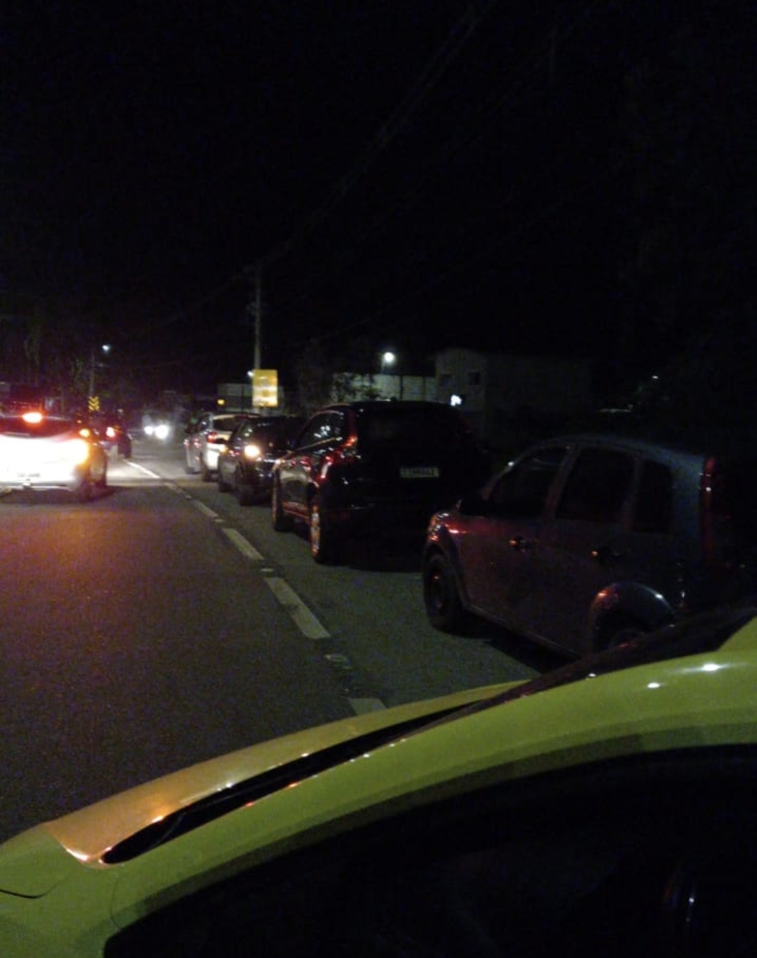 Rodovia dos Tamoios tem protesto no trecho de serra