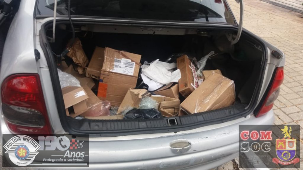 Adolescente rouba carros dos Correios em São José dos Campos e é apreendido