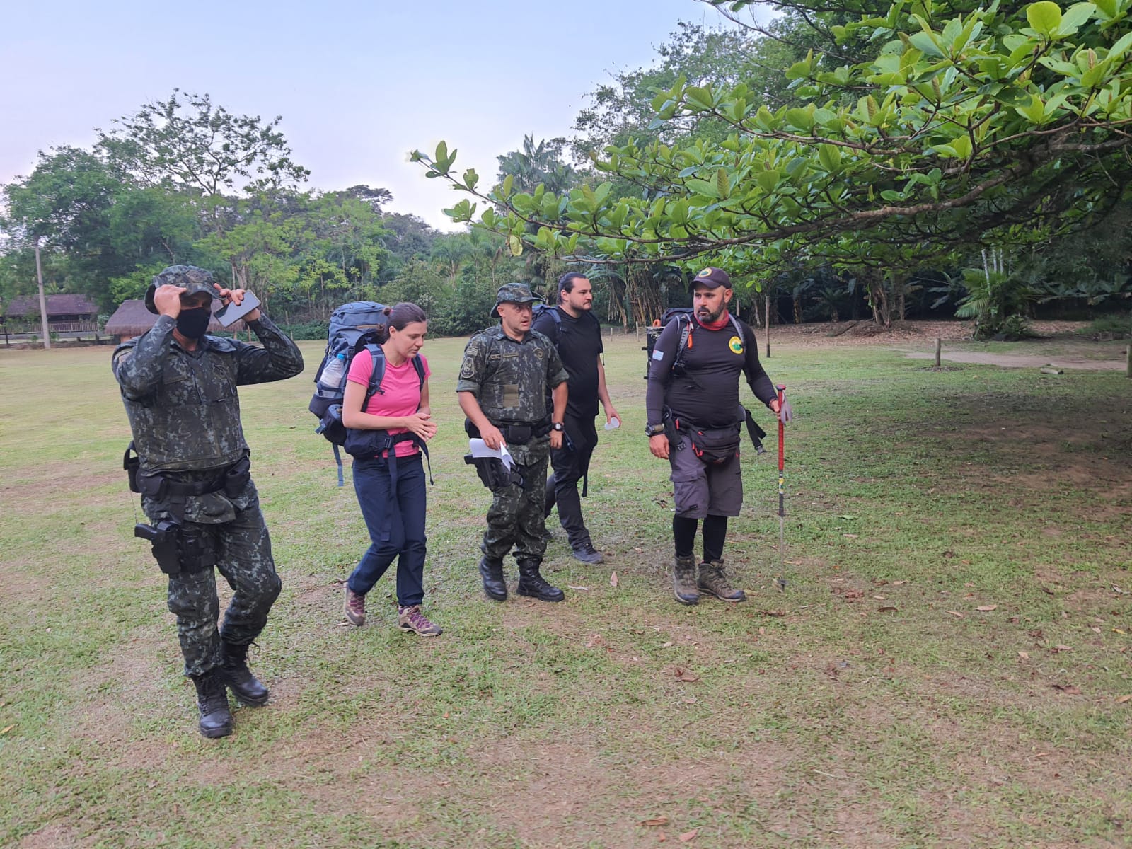 PM Ambiental resgata três pessoas mantidas em cárcere privado por indígenas em Ubatuba