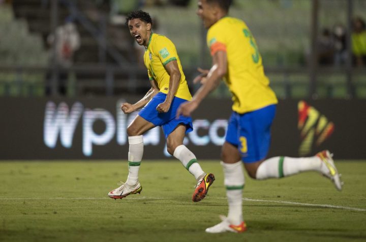 Brasil joga mal, mas vence Venezuela nas Eliminatórias
