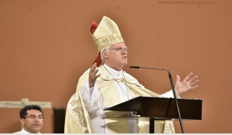 Arcebispo de Aparecida manda recado: "Para ser Pátria Amada, não pode ser Pátria armada"