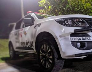 Perseguição a bandidos tem troca de tiros, fuga e um morto com bala de fuzil em Caçapava