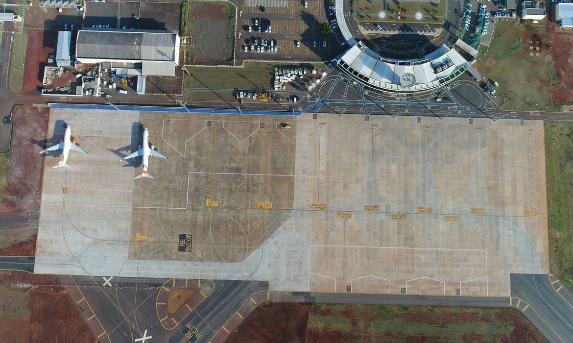 Bolsonaro inaugura obras federais no Paraná
