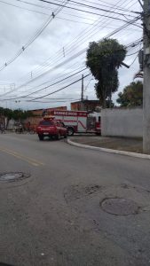 Homem recebe descarga elétrica e tem parte do corpo queimado em Taubaté