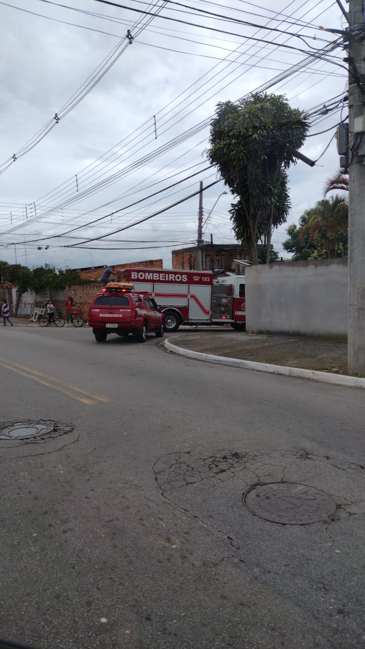 Homem recebe descarga elétrica e tem parte do corpo queimado em Taubaté