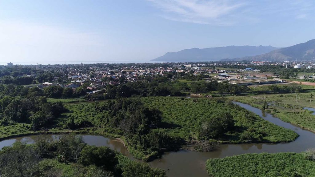 Corpo de homem é encontrado em rio de São Sebastião