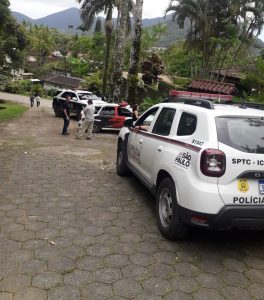 Clínica de reabilitação é interditada e dono é preso em flagrante em Ubatuba