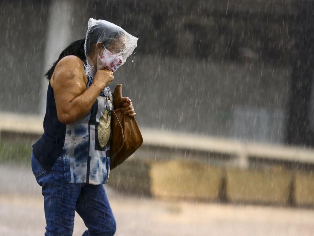 Previsão do Tempo: Vale do Paraíba tem alerta para chuva e rajadas de vento fortes