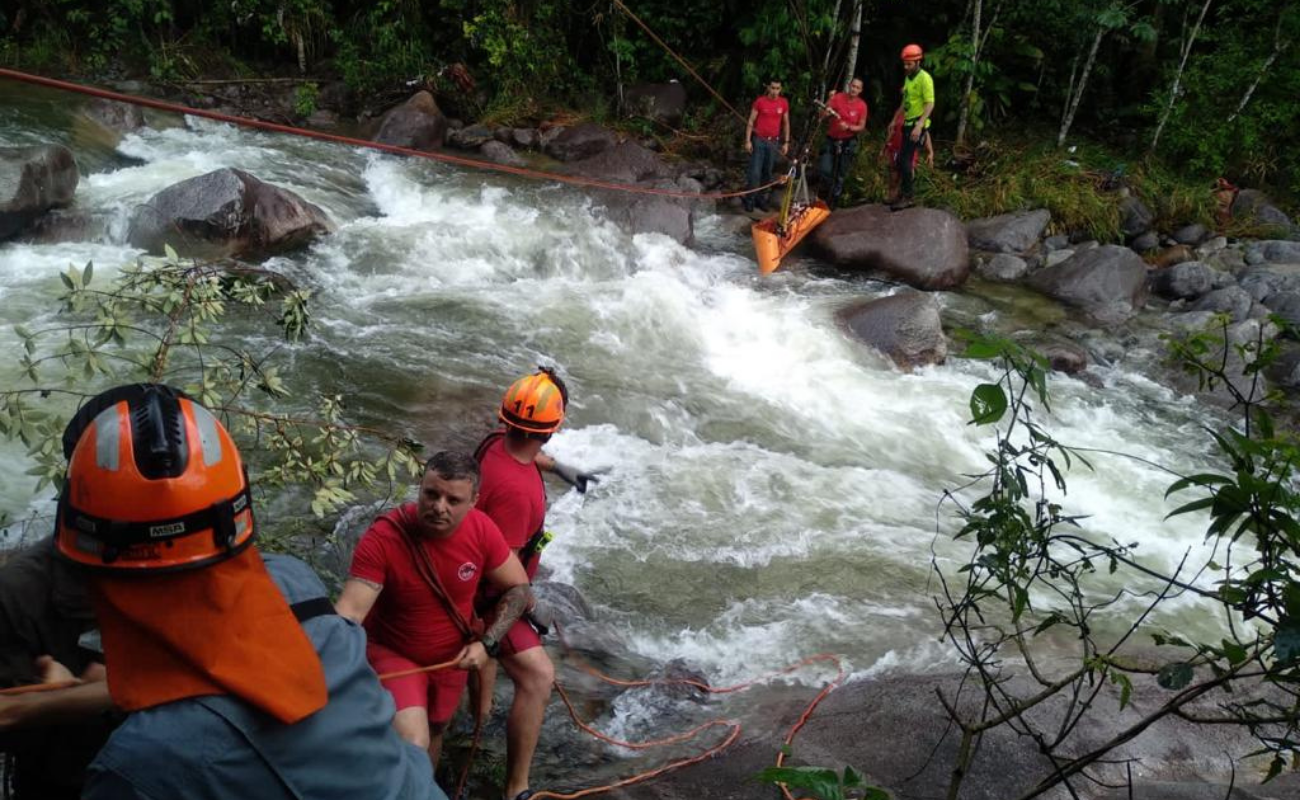 Bombeiros encontram quarta vítima fatal da cabeça d’água em Lavrinhas
