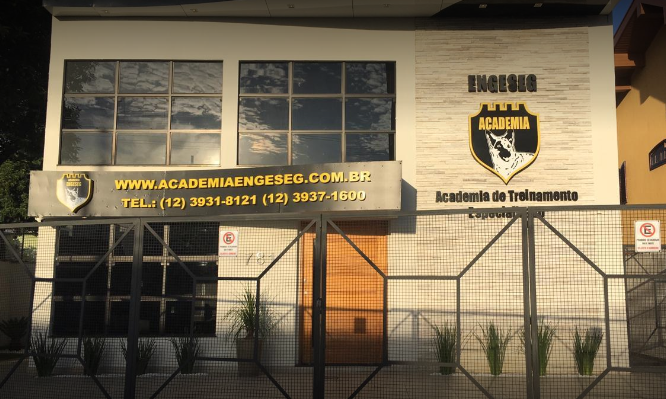 Criminosos roubam pelo menos 20 armas em empresa de segurança de São José dos Campos