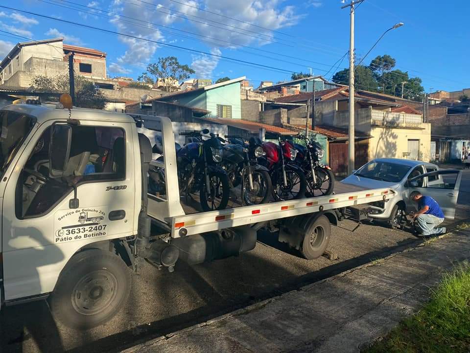 Operação Natal em Taubaté apreende 15 motos e um carro