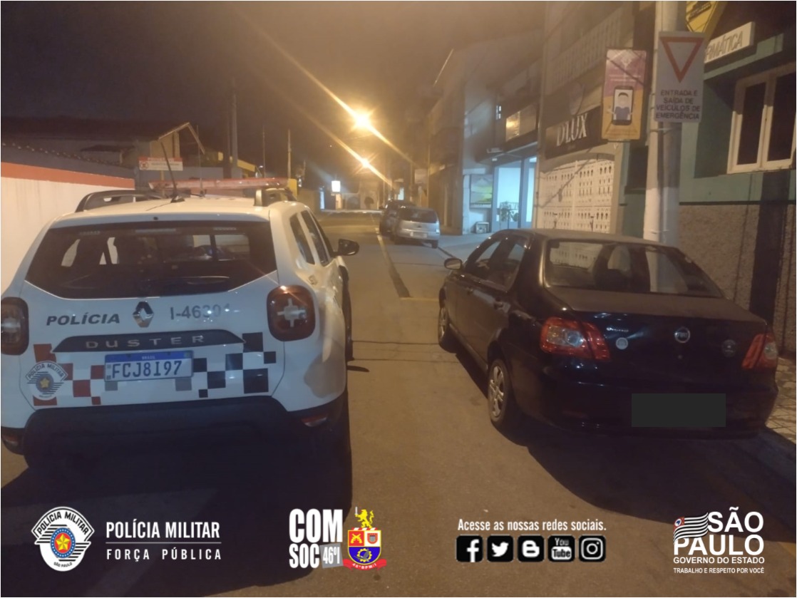 Bandido é preso após roubar carro com família dentro em rua de Caçapava