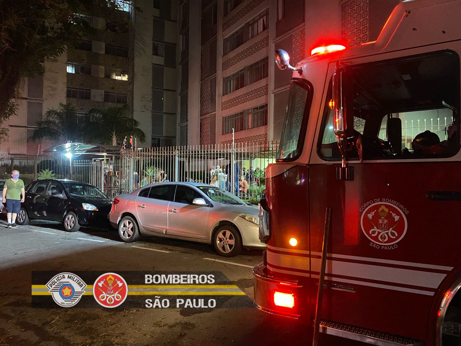 Apartamento é consumido pelo fogo em São José dos Campos