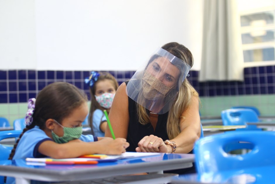Prefeitura vai efetivar mais de 100 professores em São José dos Campos