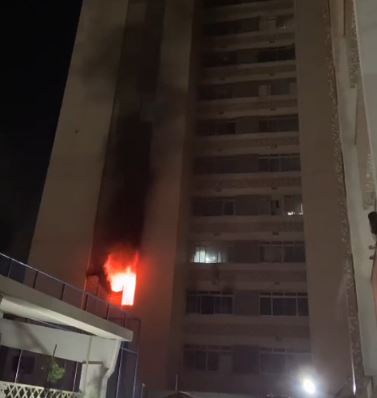 VÍDEO: Apartamento é consumido pelo fogo em São José dos Campos 1 Apartamento é consumido pelo fogo em São José dos Campos