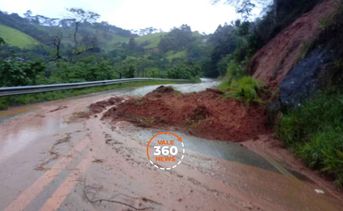 SP-50 tem sete trechos de queda de barreiras e um de árvore entre Campos do Jordão e São Bento do Sapucaí