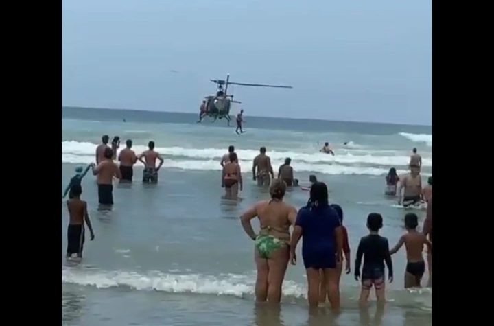 Guarda-vidas do Águia salvam três pessoas de afogamento em praias de Ubatuba