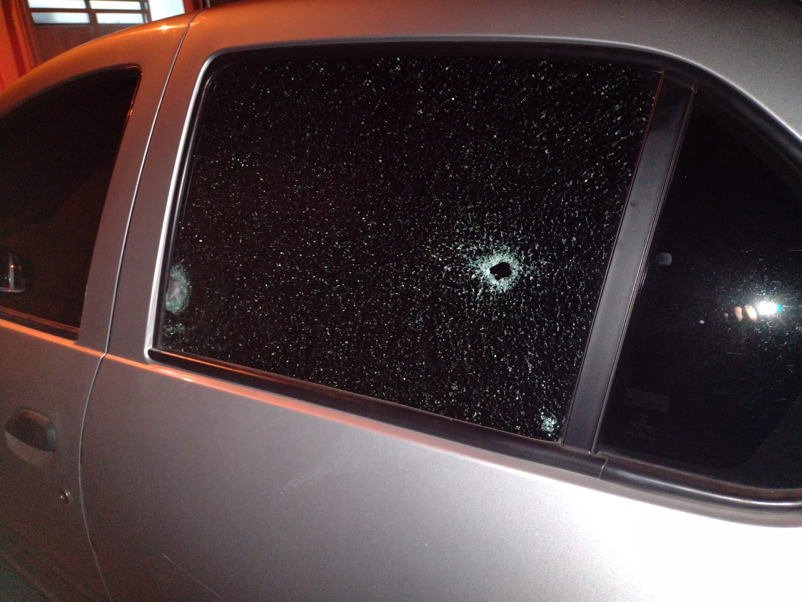 Motorista de aplicativo é baleado em Jacareí e socorrido à Santa Casa