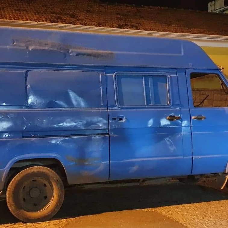 Furto de gados em van é frustrado pela PM em Guaratinguetá