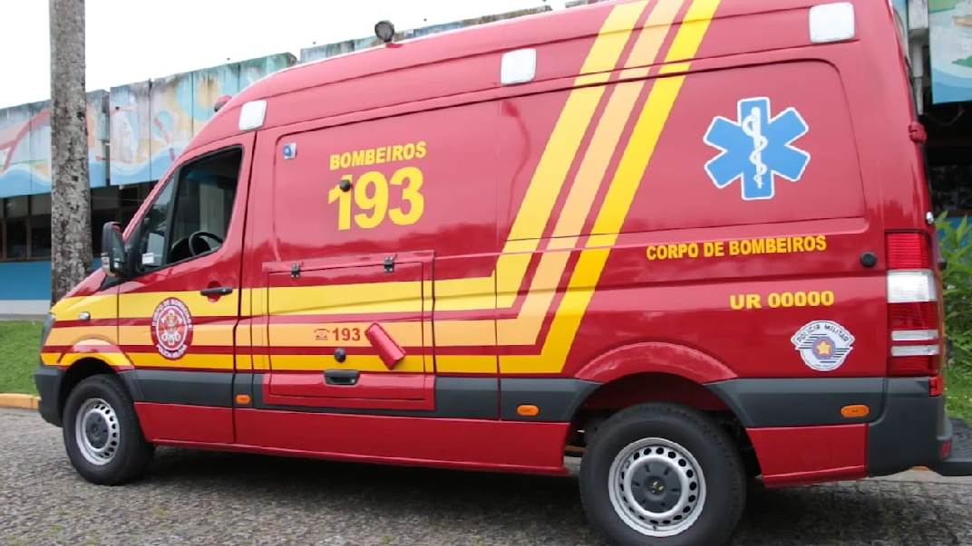 Jovem é baleado no bairro Ana Rosa em Taubaté. A tentativa de homicídio aconteceu pelo bairro Ana Rosa, próximo a um posto de gasolina, na madrugada deste sábado (05/02). 