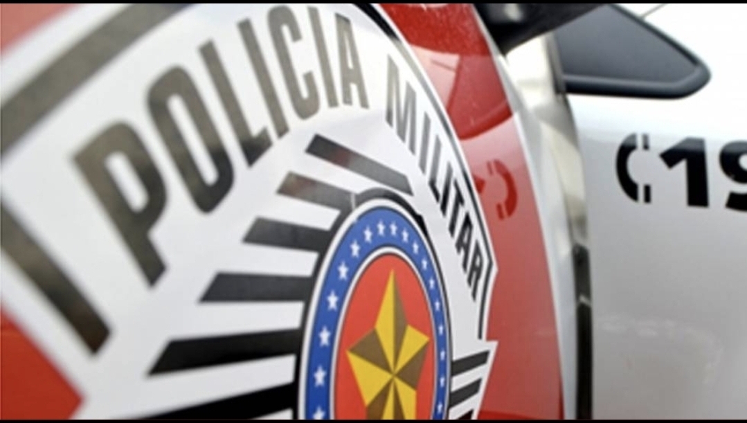 Homem é baleado dentro de carro, na Vila São Geraldo, em Taubaté