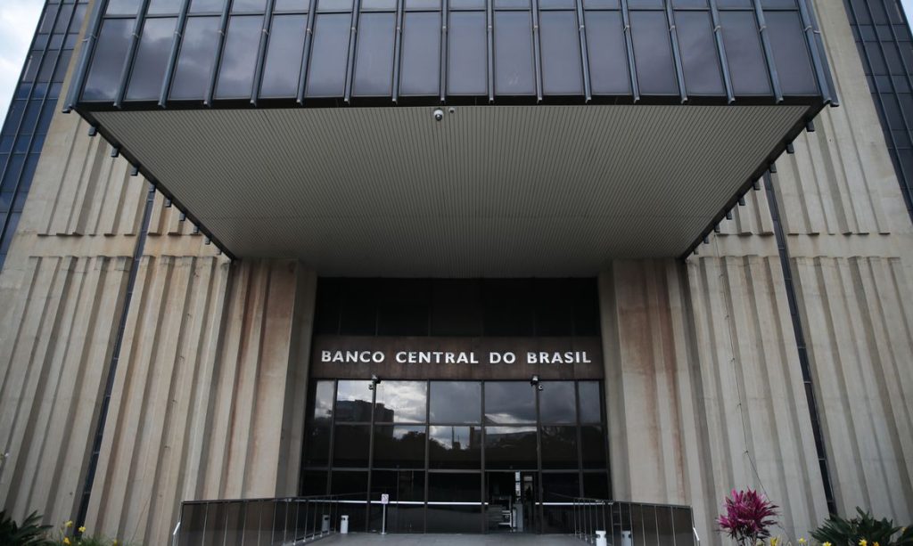Dinheiro extra: Saiba como consultar se você tem direito aos valores a receber do Banco Central 1 Saiba como consultar se você tem direito aos valores a receber do Banco Central