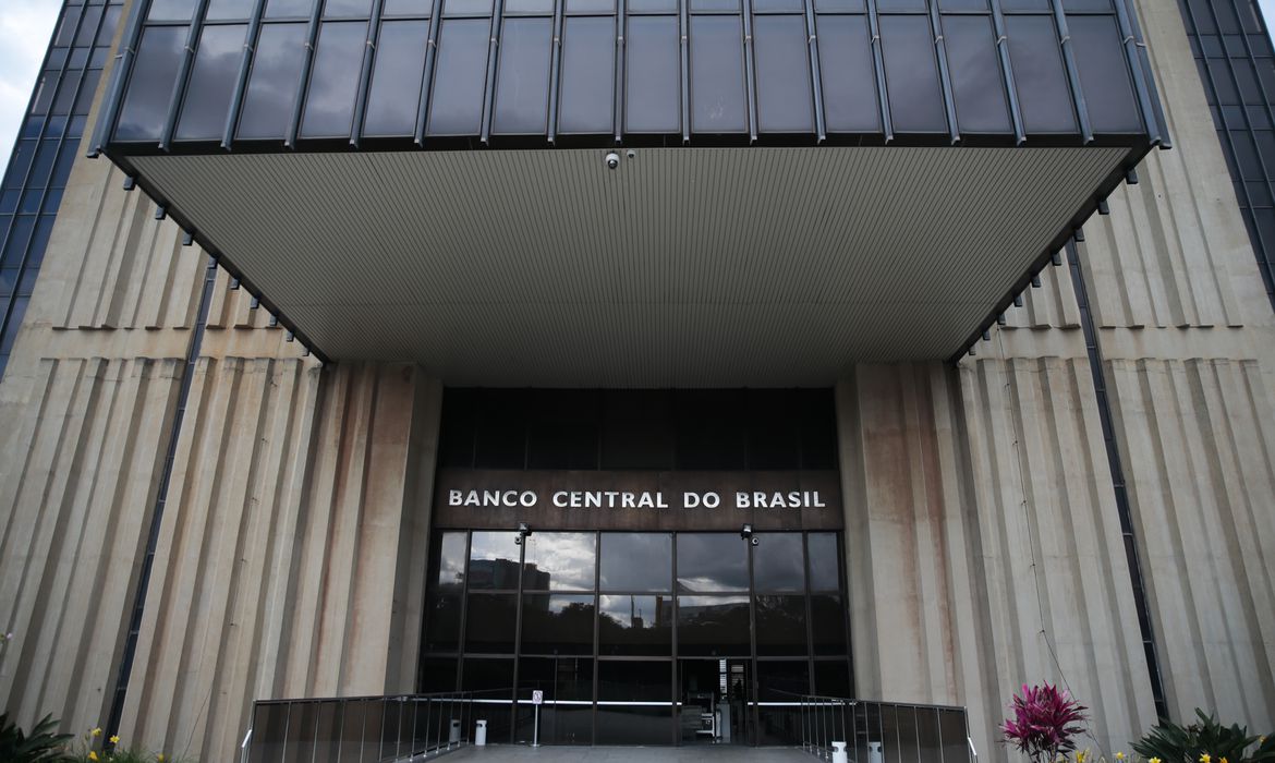 Dinheiro extra: Saiba como consultar se você tem direito aos valores a receber do Banco Central